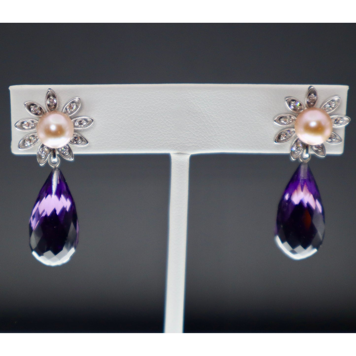 Art-déco-Amethyst-Ohrringe mit Diamanten und Perlen